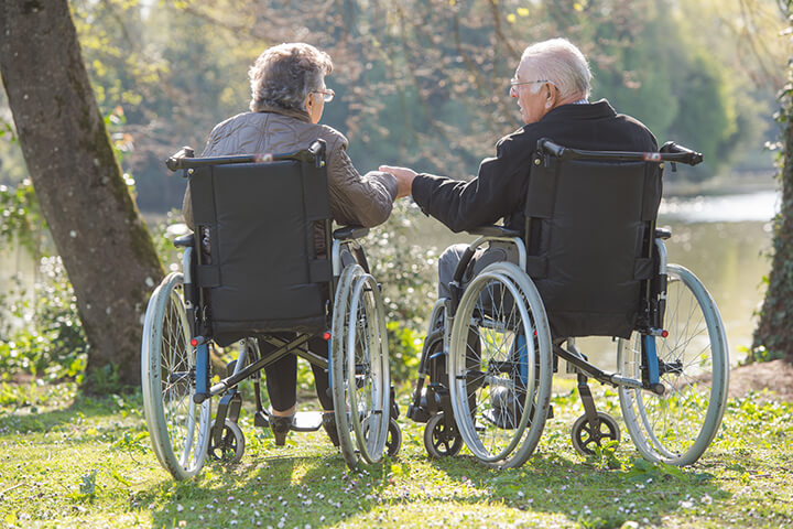 advantages of senior care